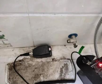 罗山屋顶漏水维修公司分享下卫生间漏水的危害及解决方法